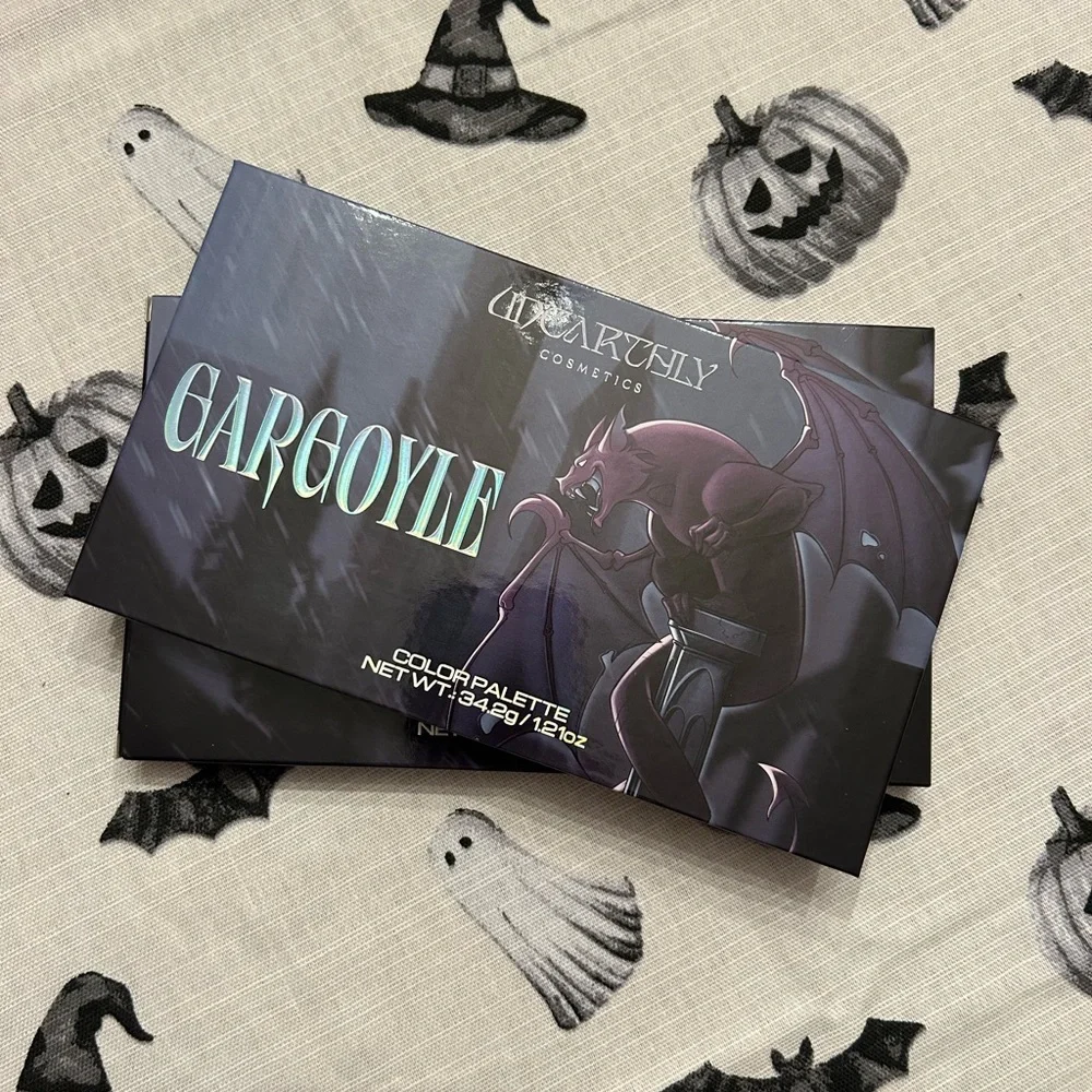 Unearthly Cosmetics Gargoyle palette - Picture 3 of 4